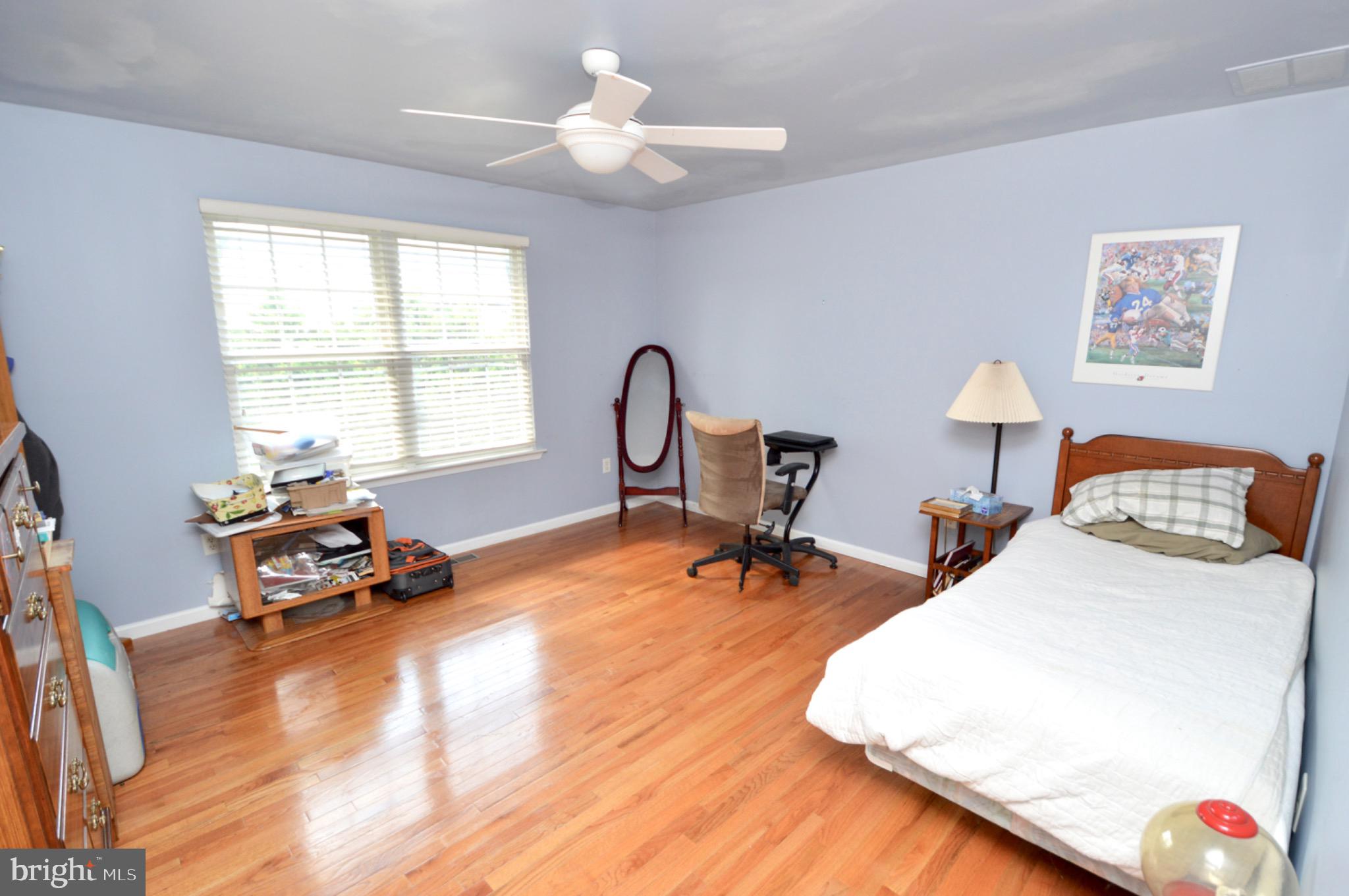 8 Toby Wells Court Delran, NJ 08075 - Photo 15 of 23 a living room with furniture and a window