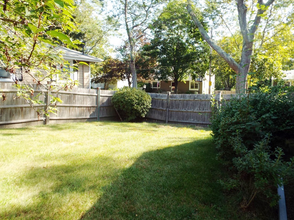 16 Hillside Road Bristol, RI 02809 - Photo 24 of 24 Gallery Image 24