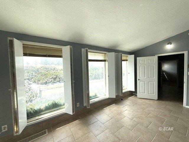 519 Spring Creek Parkway Spring Creek, NV 89815 - Photo 3 of 17