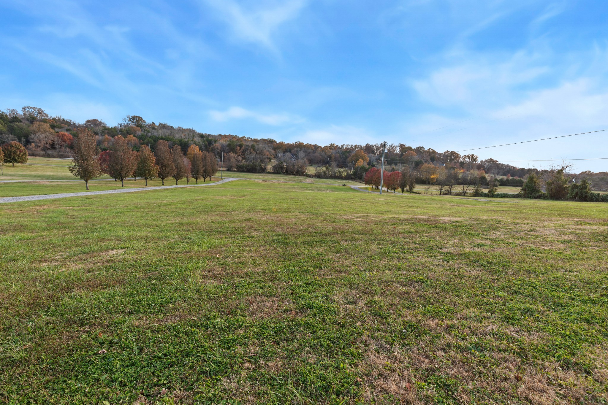 699 Puckett Road Watertown, TN 37184 - Photo 38 of 53 a view of an ocean and a mountain