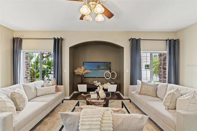 $449,900 | 589 52nd Avenue North, St. Petersburg, FL 33703