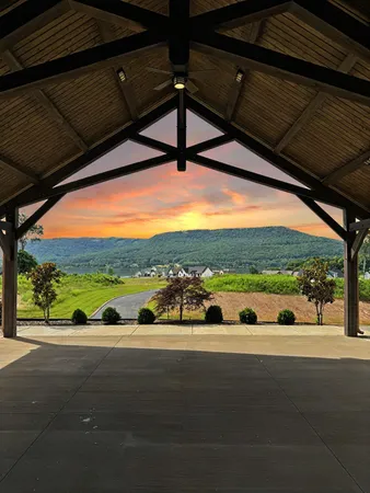 $799,900 | 545 Clubhouse Drive, Jasper, TN 37347