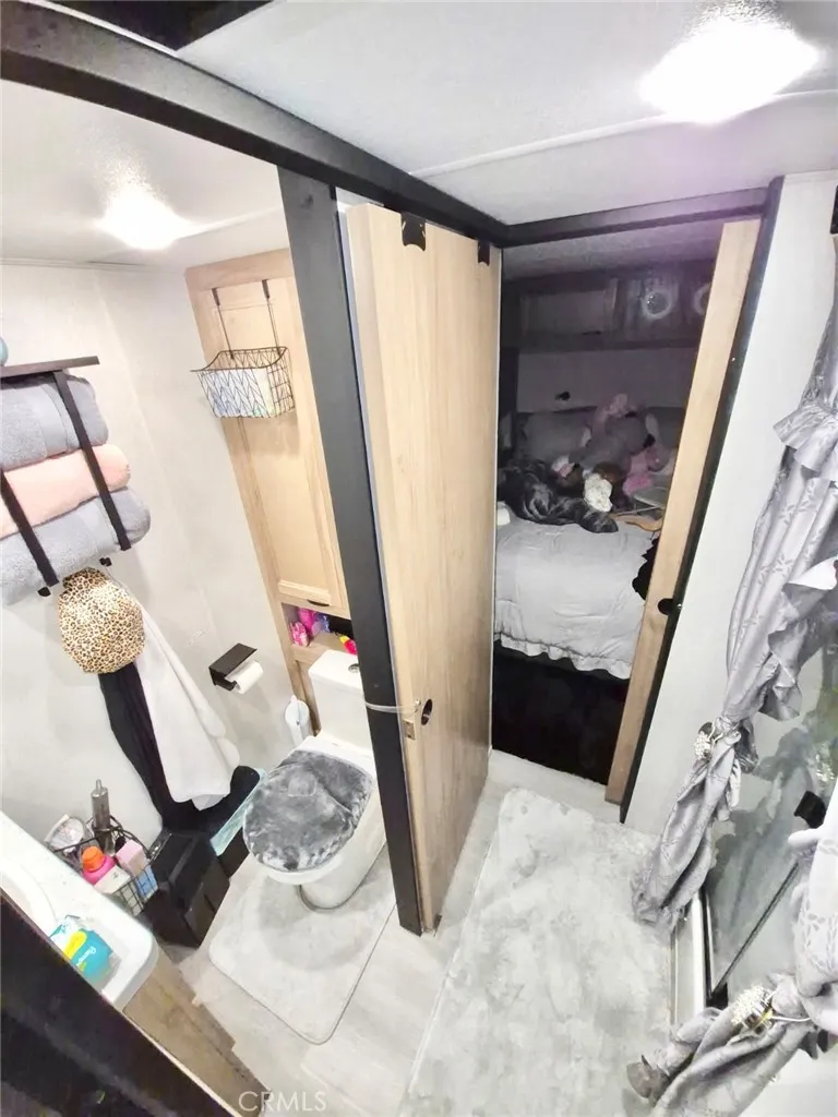 637 River Modesto Ca, Unit 43 Modesto, CA 95351 - Photo 3 of 10