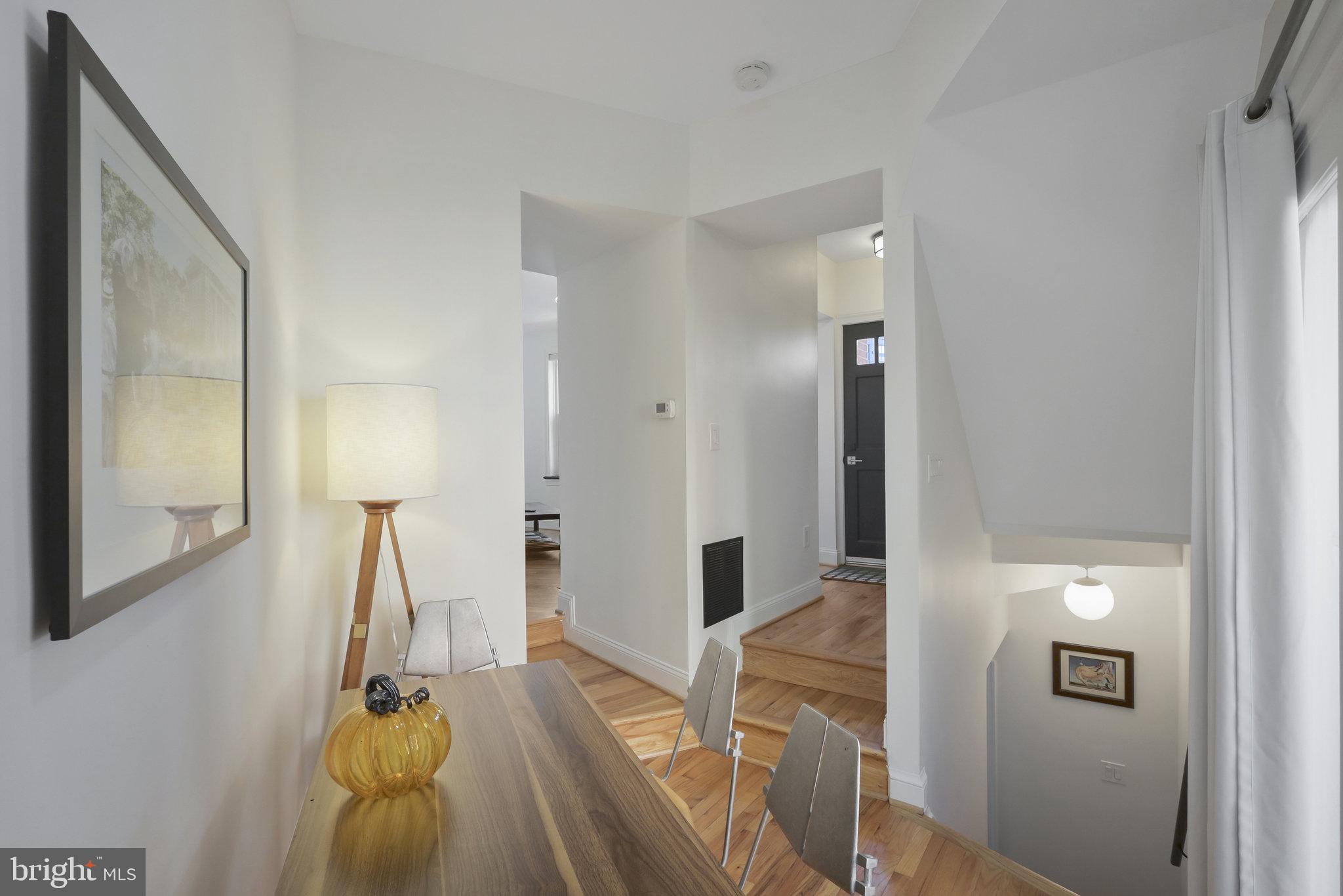 116 Commerce Street Alexandria, VA 22314 - Photo 3 of 50 Bright and inviting entryway charm.