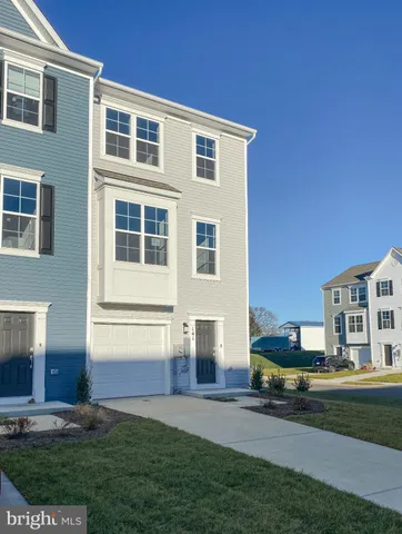 a house view with garden space