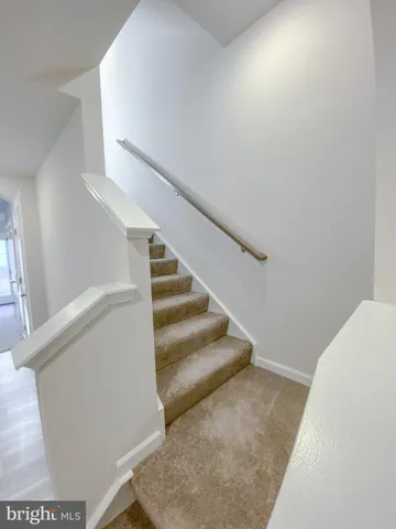 a view of entryway and hall