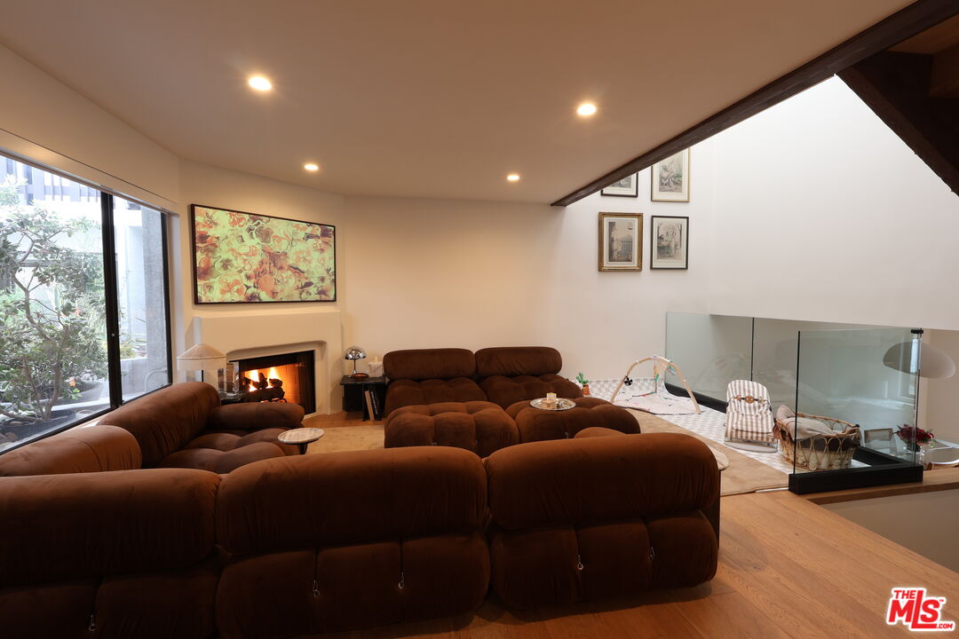 831 14th Street, Unit 3 Santa Monica, CA 90403 - Photo 9 of 36