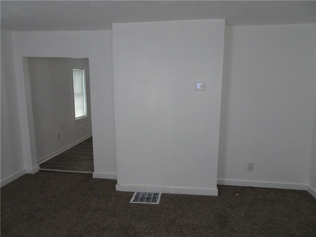 42 Oak Street Manor, PA 15665 - Photo 17 of 39 an empty room with a empty space