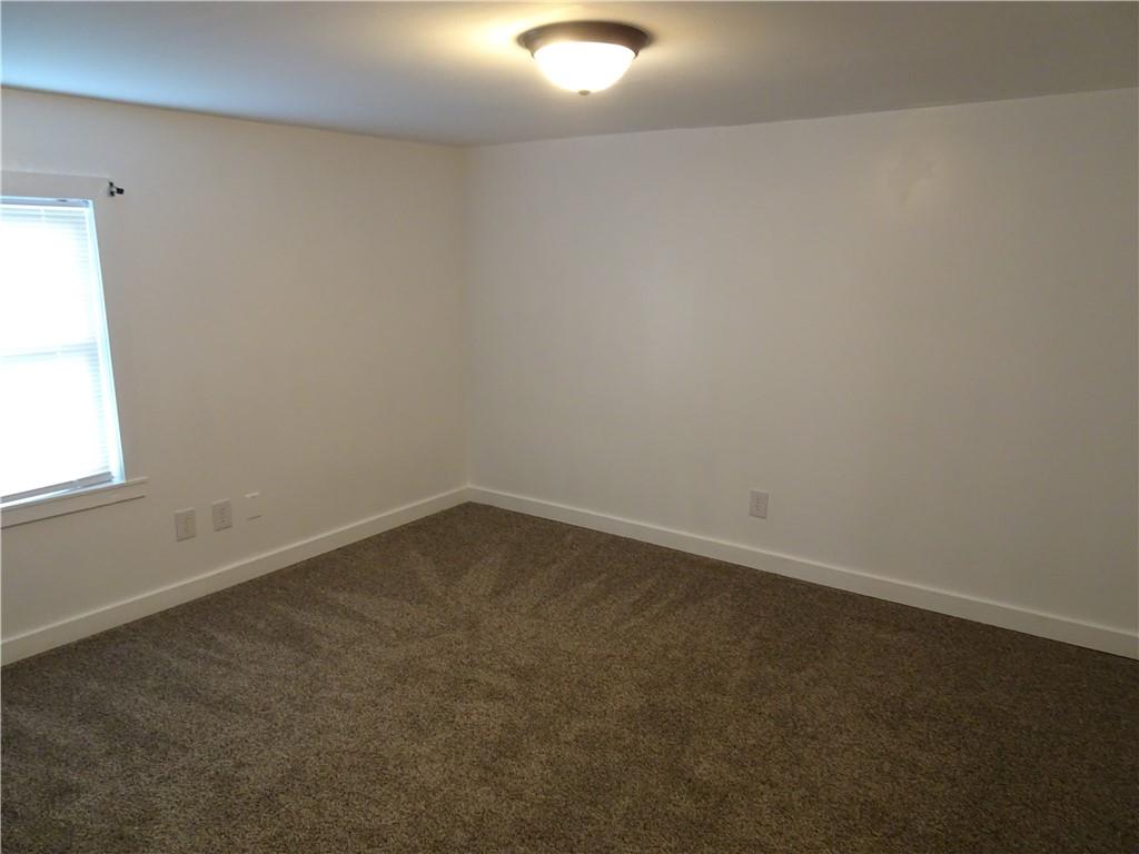 42 Oak Street Manor, PA 15665 - Photo 23 of 39 an empty room with a window