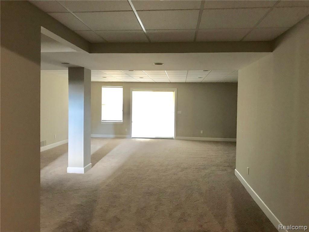 5505 Woodfall Road Clarkston, MI 48348 - Photo 15 of 46