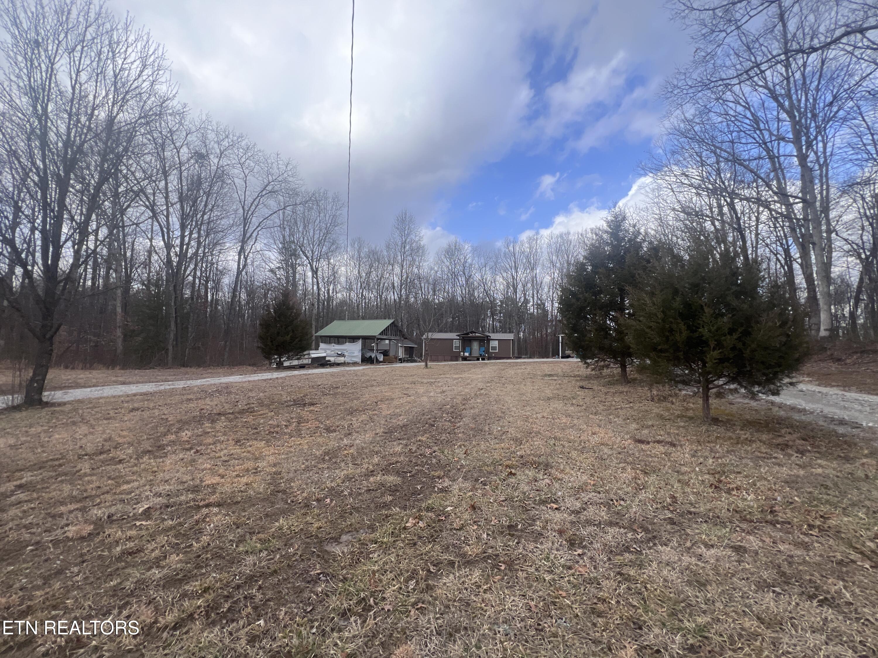 52 Duncan Hinds Road Jamestown, TN 38556 - Photo 3 of 19 IMG_6646