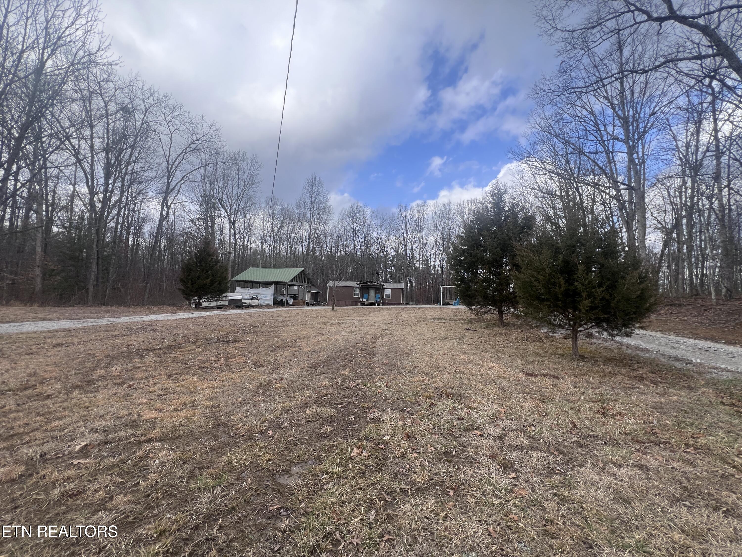 52 Duncan Hinds Road Jamestown, TN 38556 - Photo 4 of 19 IMG_6648