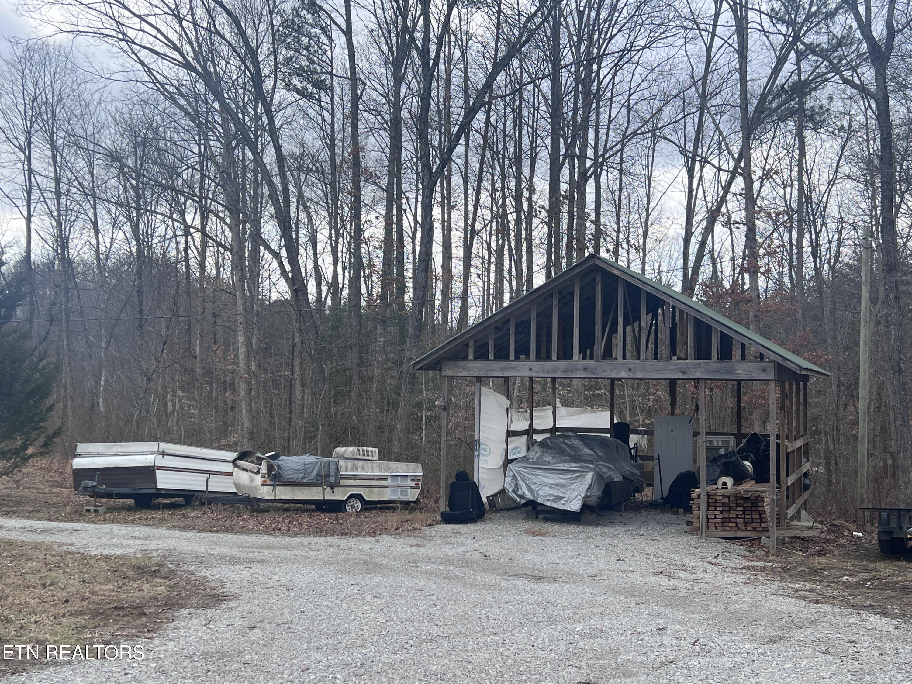 52 Duncan Hinds Road Jamestown, TN 38556 - Photo 7 of 19 IMG_6651