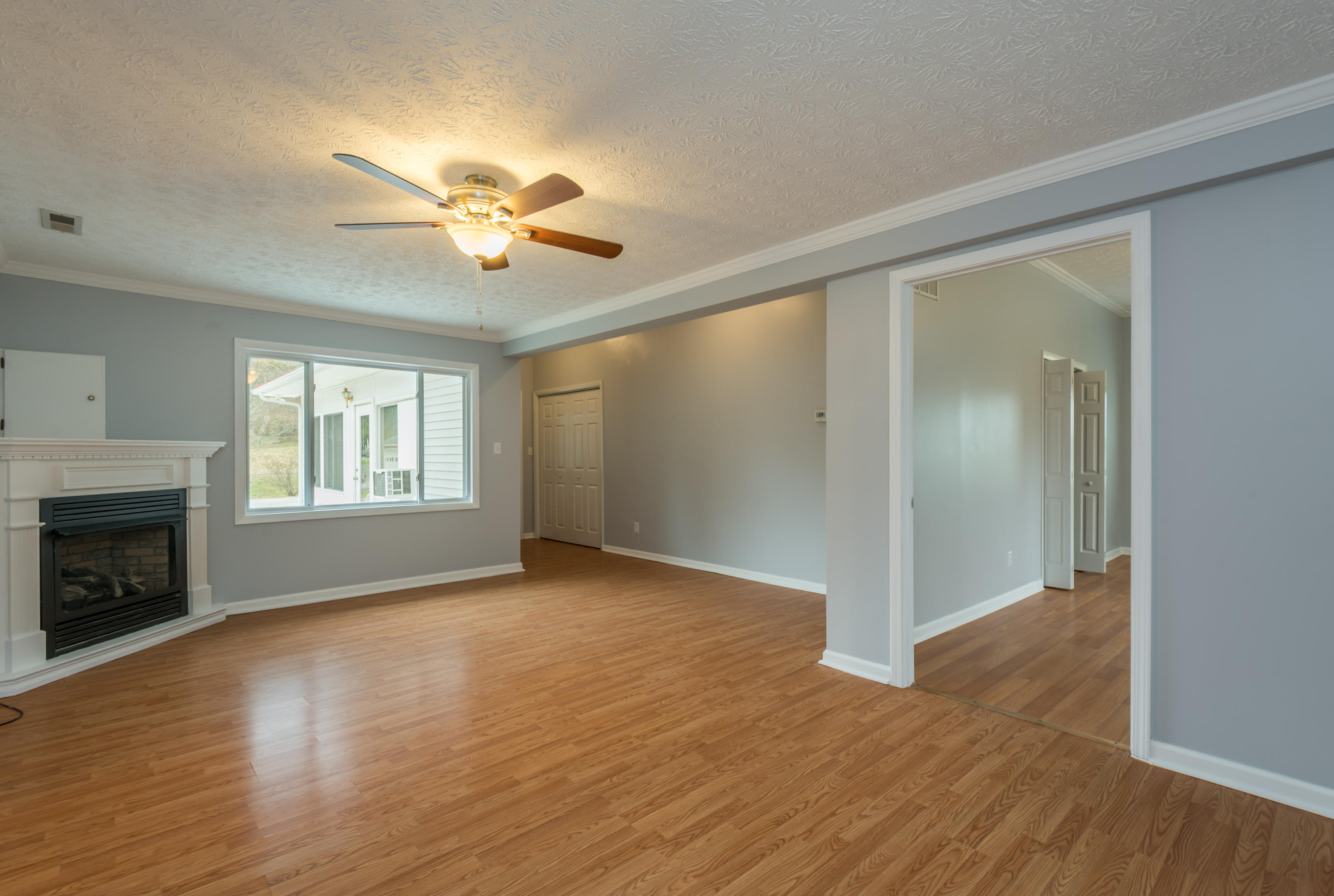 1310 Oak Ridge Highway Clinton, TN 37716 - Photo 11 of 39 1310OakRidgeHwy-35