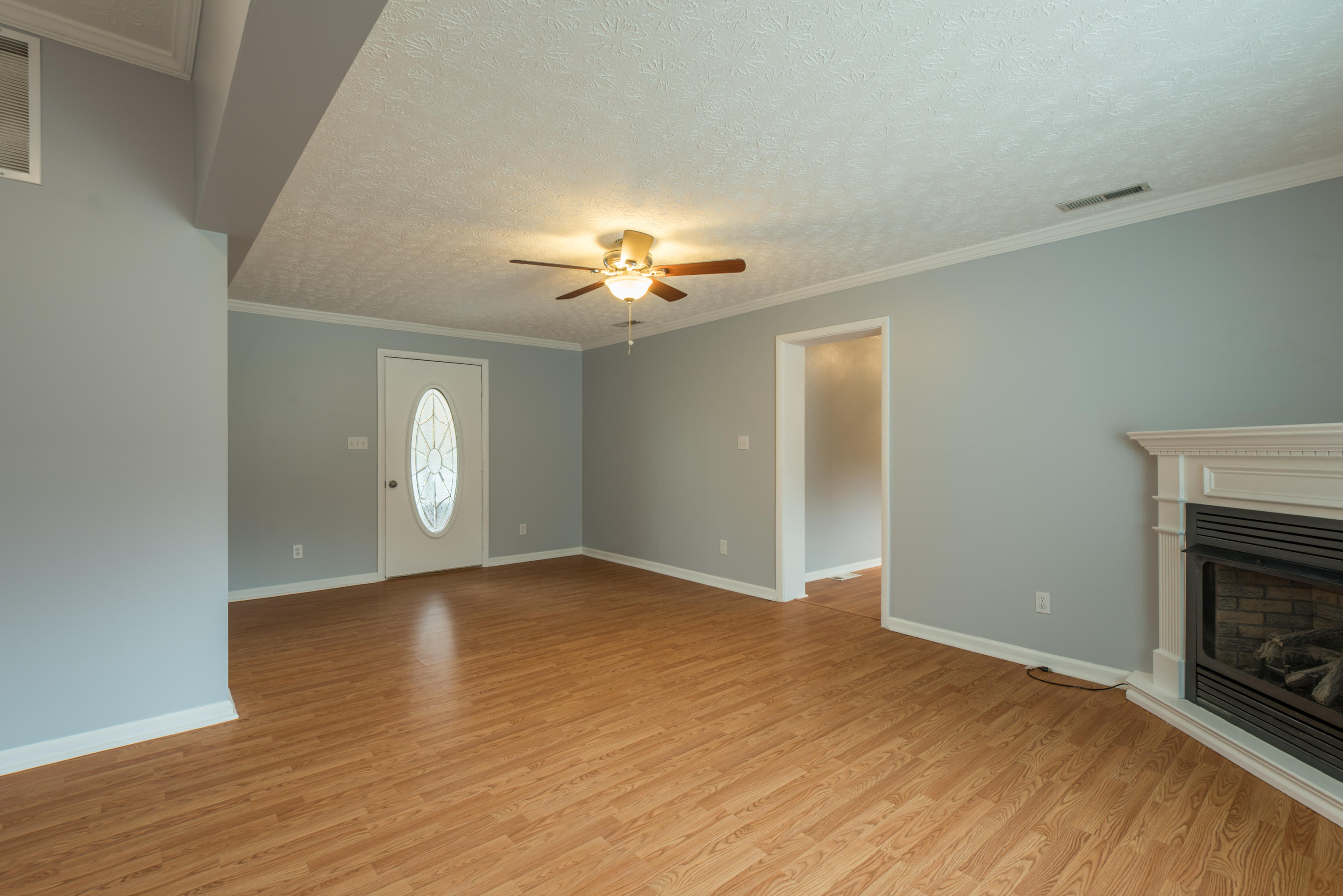1310 Oak Ridge Highway Clinton, TN 37716 - Photo 12 of 39 1310OakRidgeHwy-17
