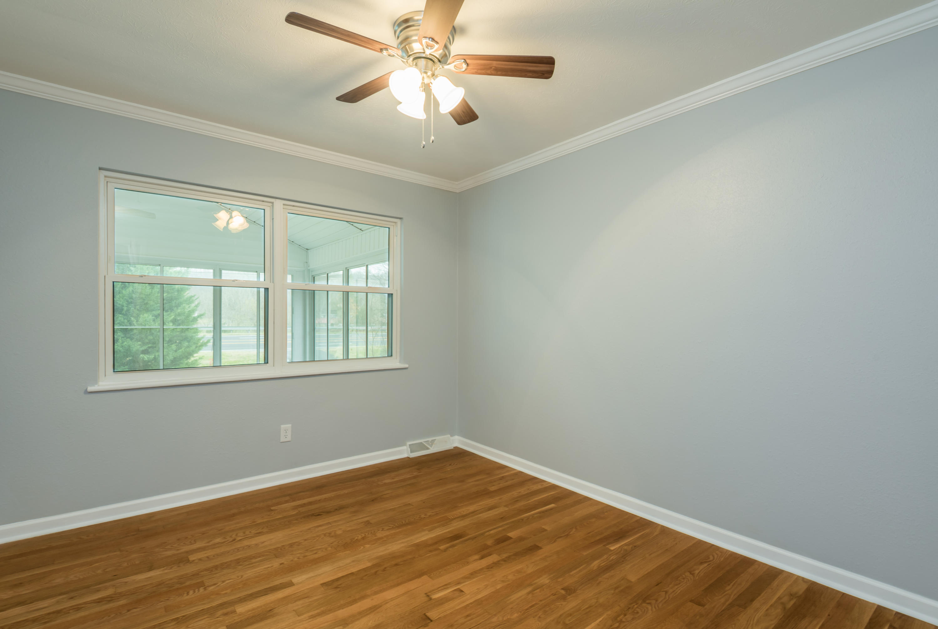 1310 Oak Ridge Highway Clinton, TN 37716 - Photo 20 of 39 1310OakRidgeHwy-25