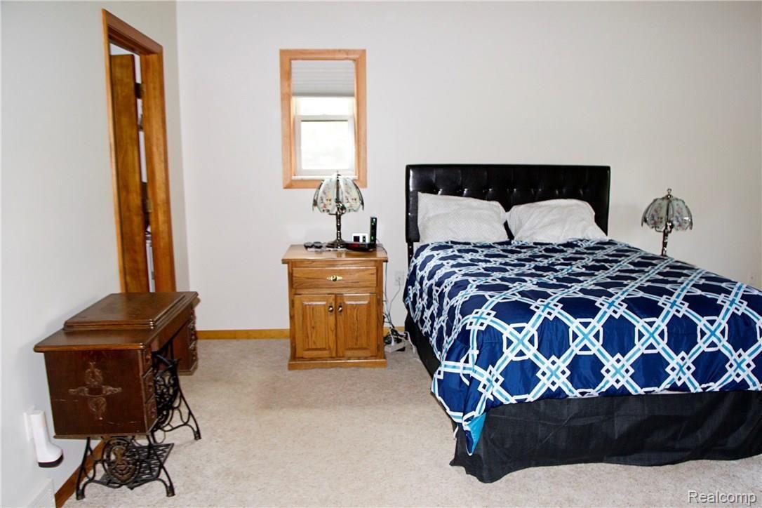 5921 Oakhill Road Clarkston, MI 48348 - Photo 9 of 39 IMG_3745.jpg