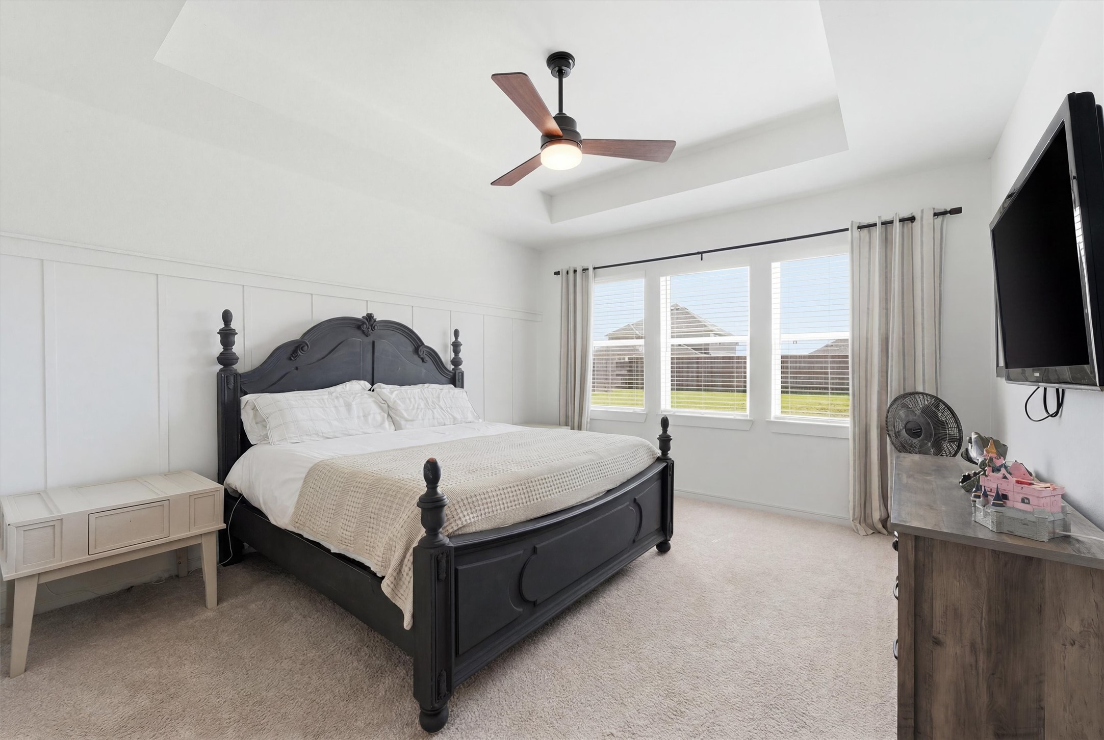 1160 Imperial Ranch Way Dayton, TX 77535 - Photo 16 of 45 Primary Bedroom with Custom Wall