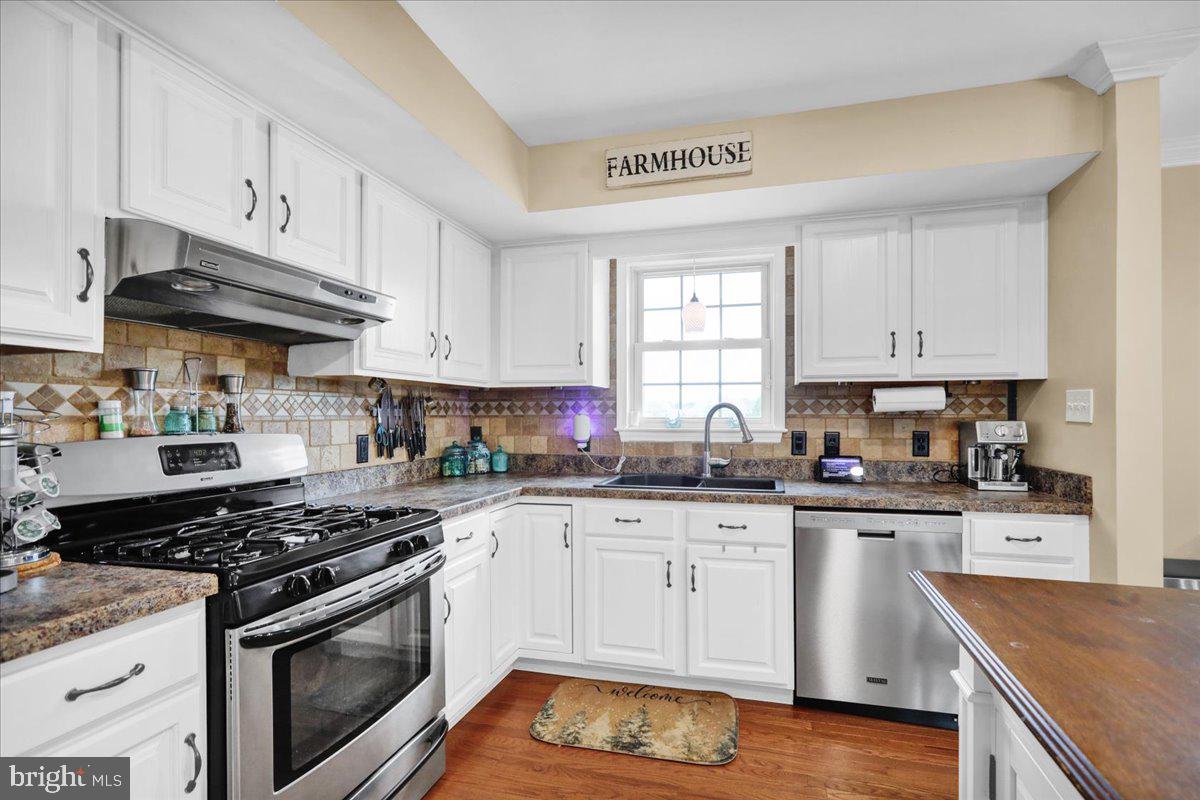 4340 Sutton Circle Reading, PA 19606 - Photo 11 of 36