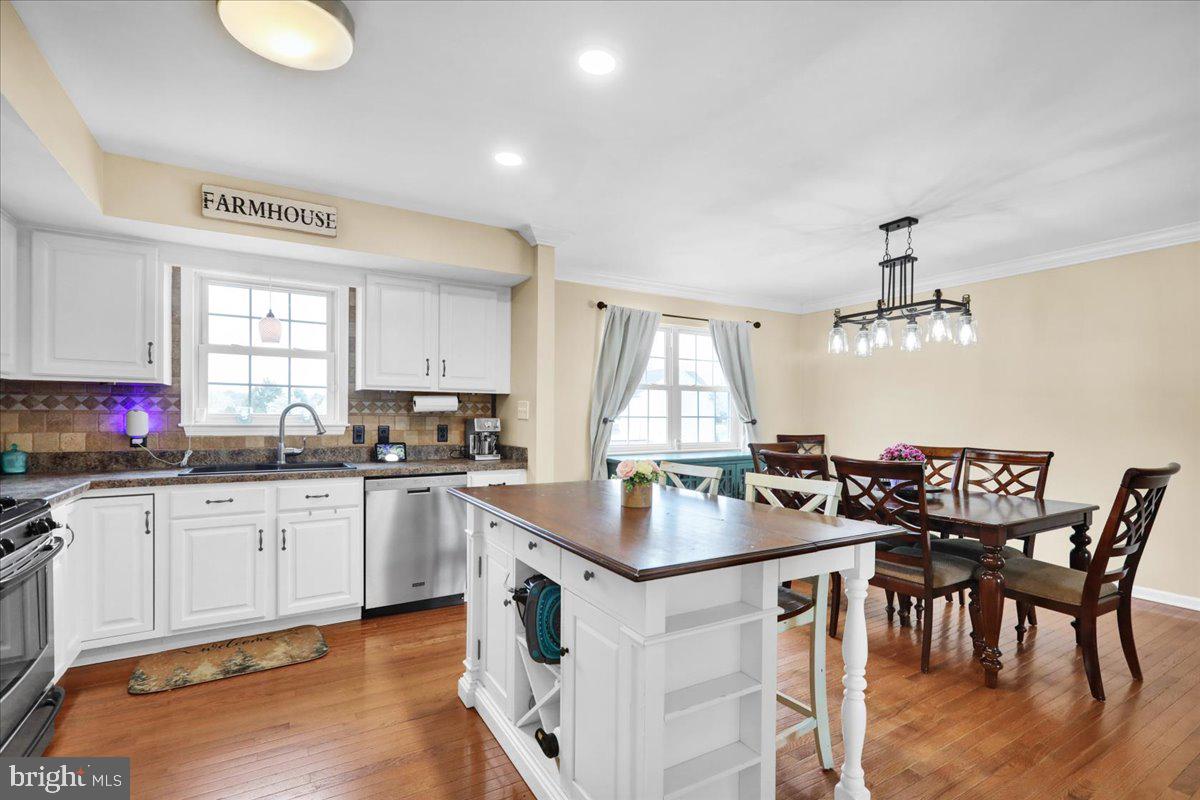 4340 Sutton Circle Reading, PA 19606 - Photo 12 of 36