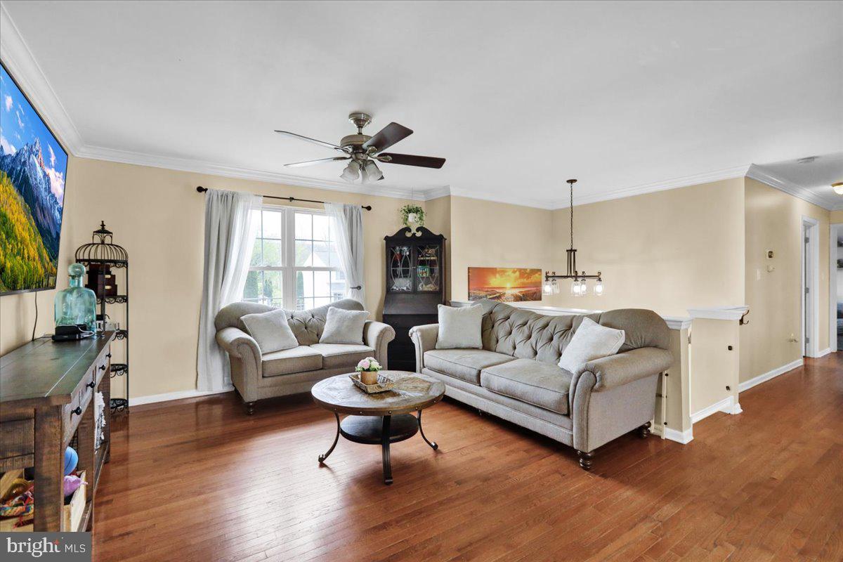 4340 Sutton Circle Reading, PA 19606 - Photo 7 of 36