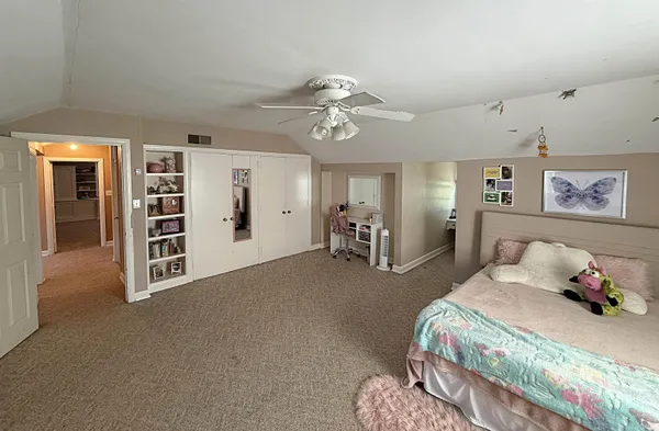 $349,500 | 4 Apraw Road, Washington, IN 47501