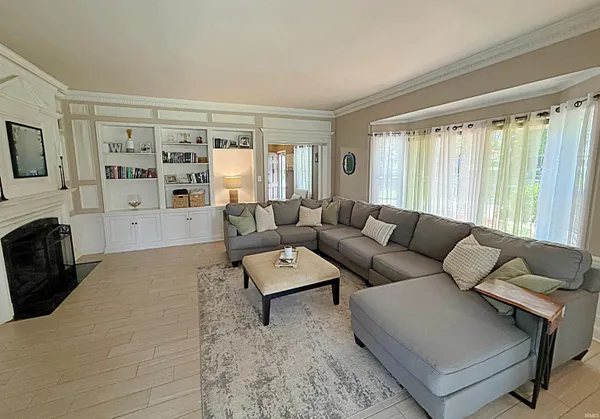 $349,500 | 4 Apraw Road, Washington, IN 47501