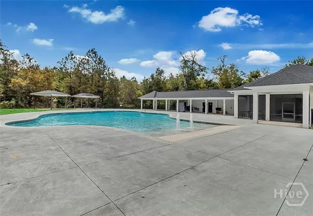 $2,100 | 134 Ainsdale Drive, Richmond Hill, GA 31324