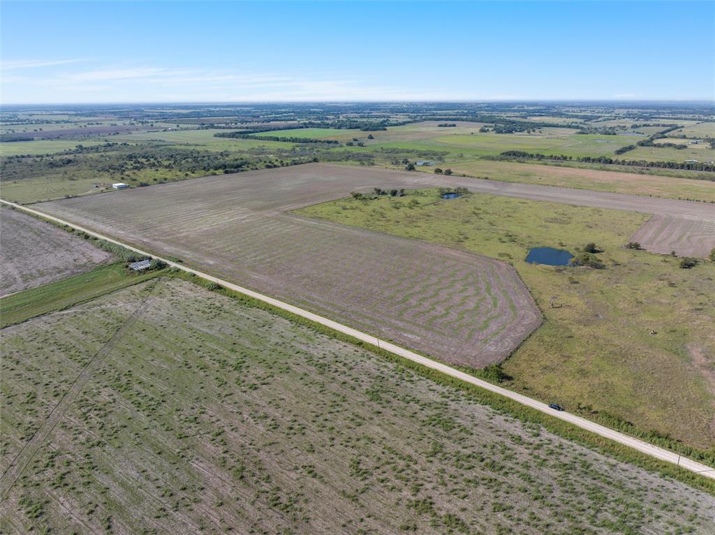 142 Riesel Tx 76682 Riesel, TX 76682 - Photo 3 of 20 a view of a road with an ocean view