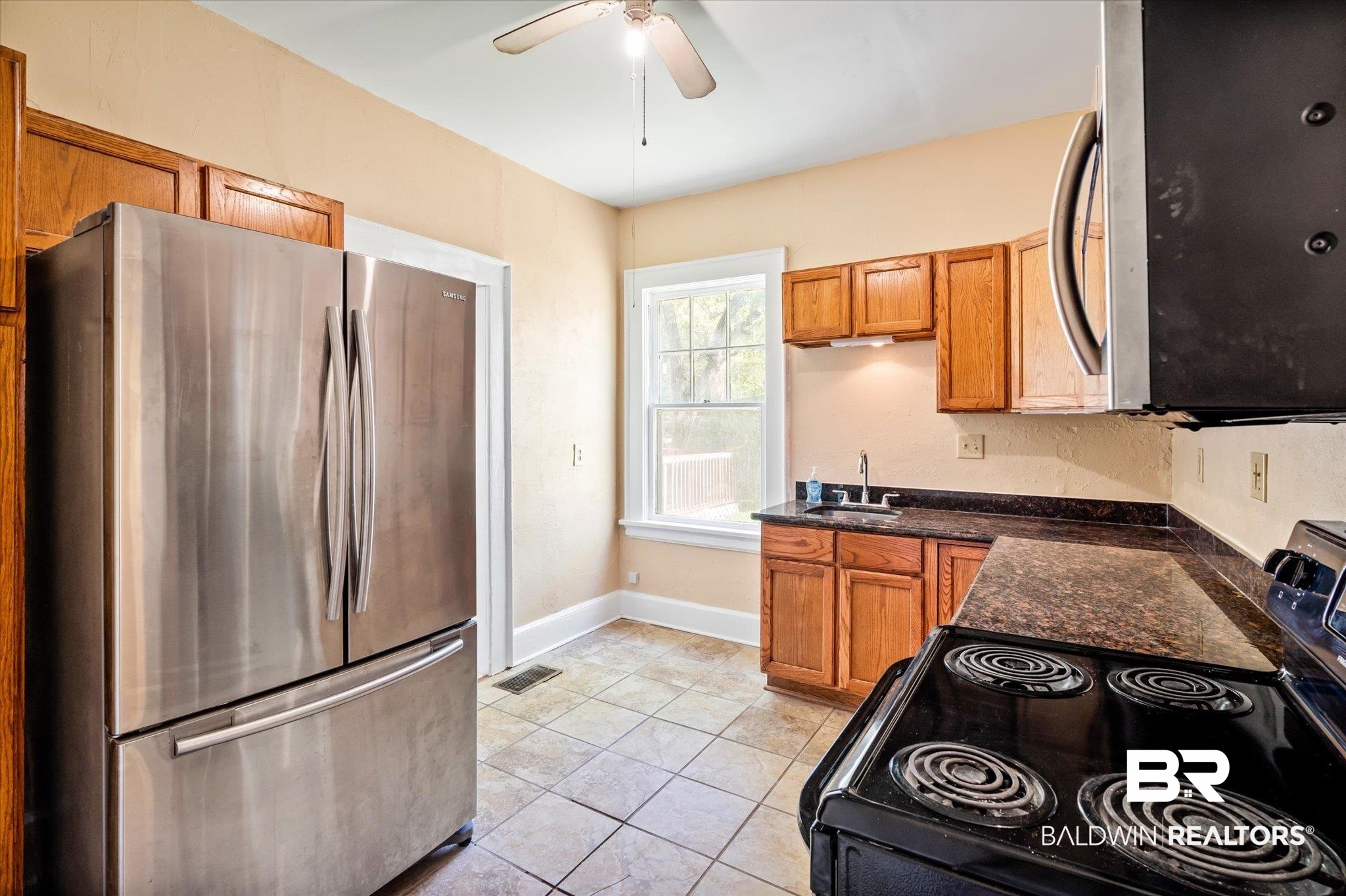 211 5th Street Mobile, AL 36611 - Photo 5 of 22