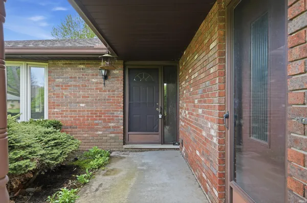 $249,900 | 304 North Bayberry Lane, Muncie, IN 47304