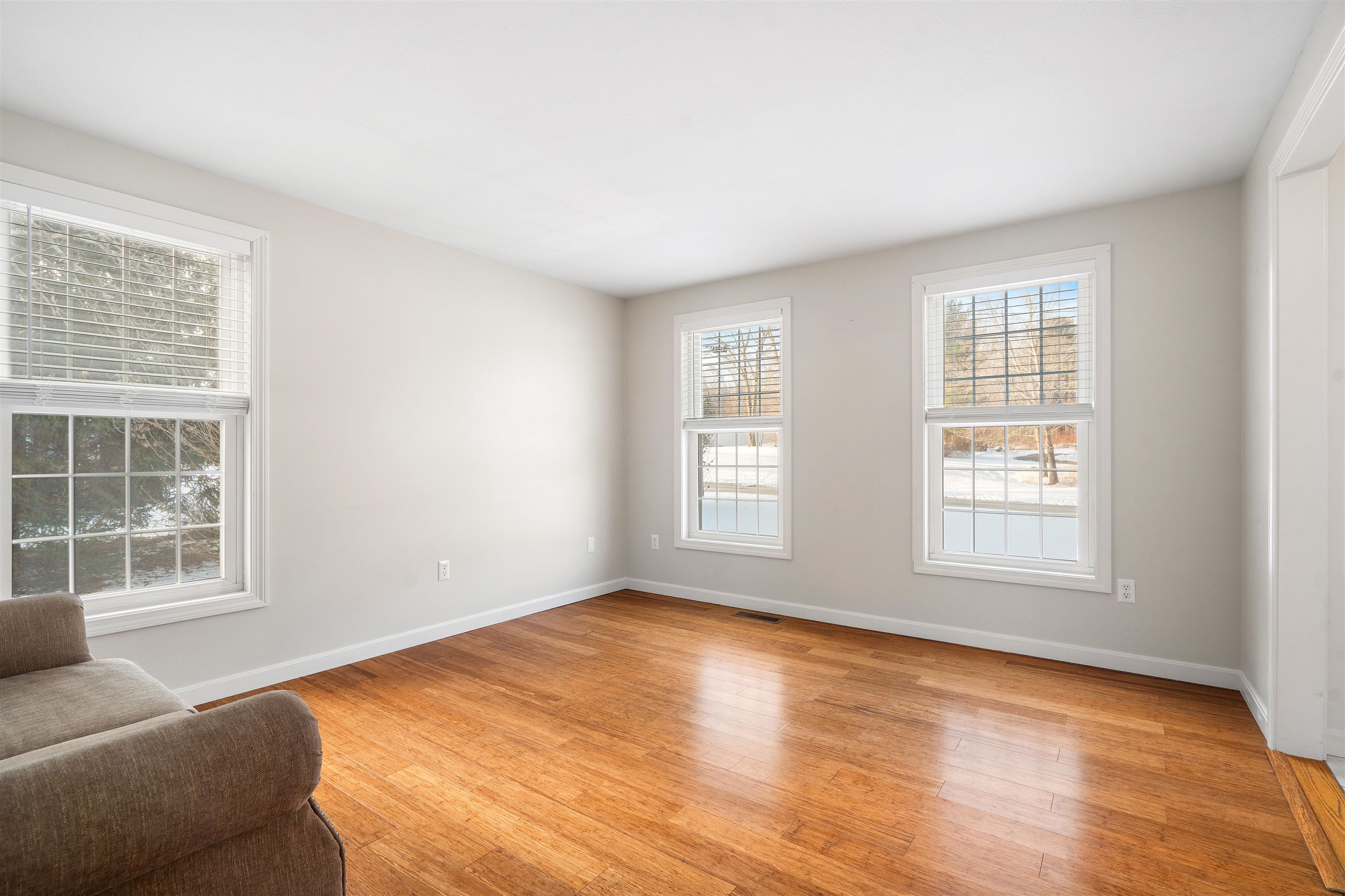 18 Redwood Road Salem, NH 03079 - Photo 7 of 18