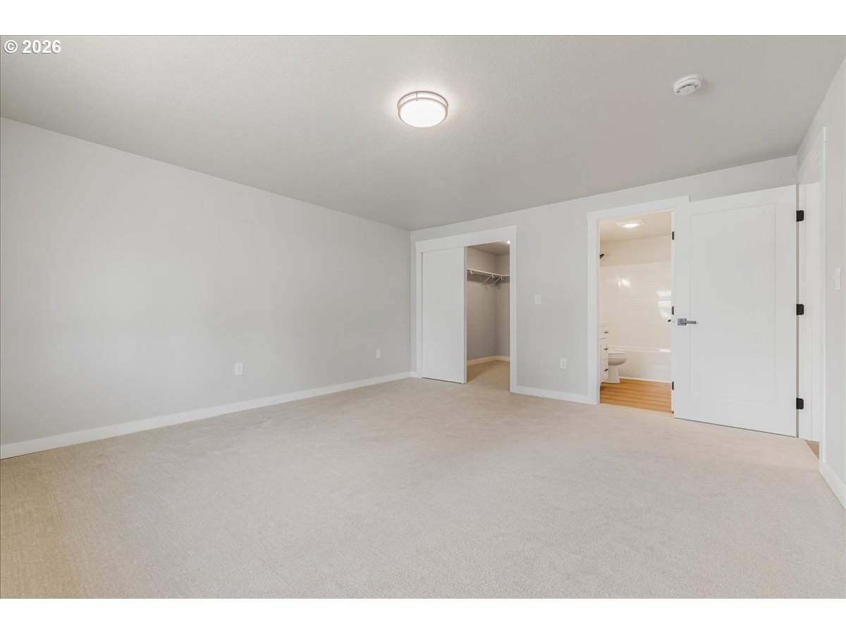 795 Northwest 6th Avenue Canby, OR 97013 - Photo 28 of 40 a view of an empty room