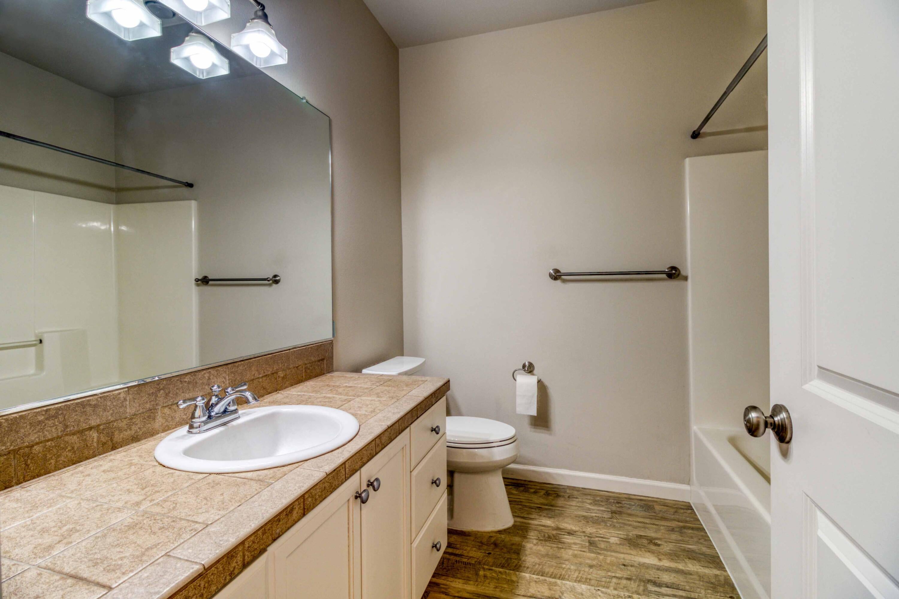 748 Northwest 28th Loop Redmond, OR 97756 - Photo 21 of 31 CREP0047Edited