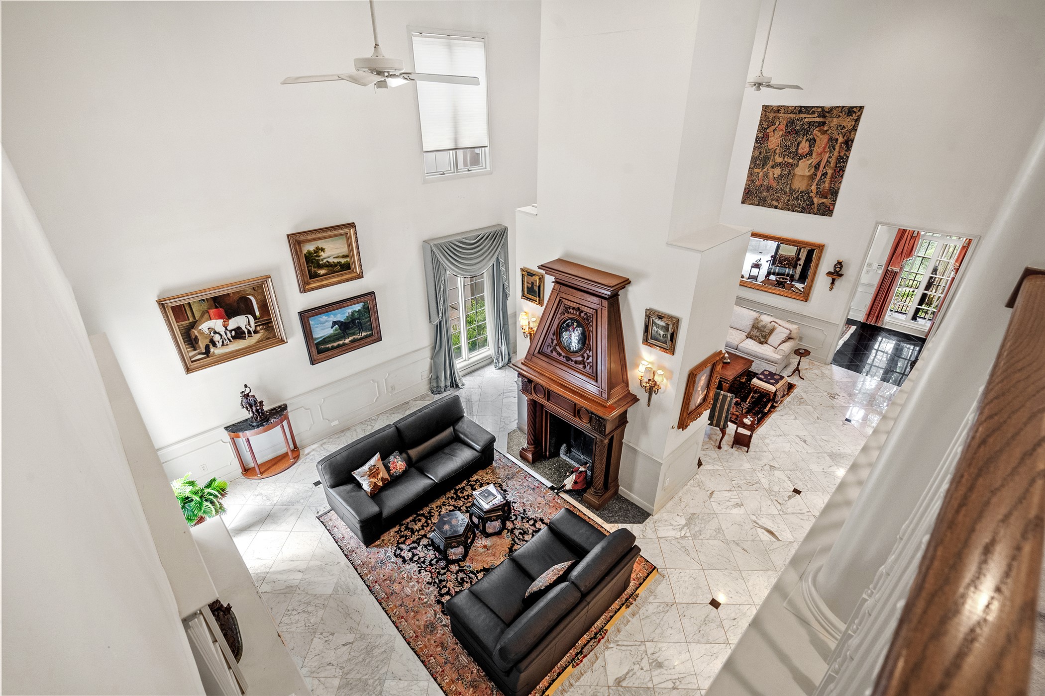 903 Rocky River Road Houston, TX 77056 - Photo 27 of 45 a living room with furniture and a flat screen tv