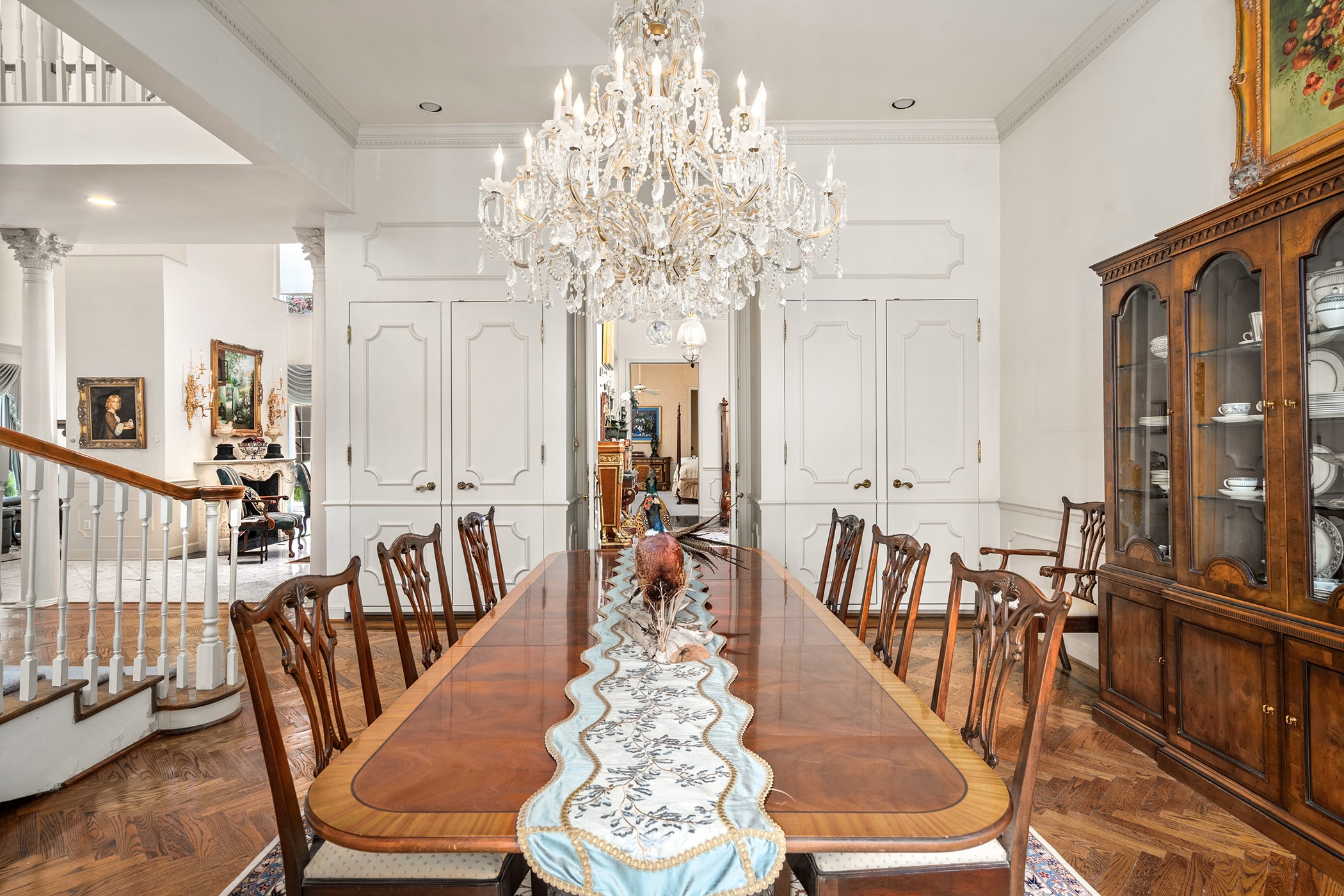 903 Rocky River Road Houston, TX 77056 - Photo 8 of 45 a living room with furniture and a chandelier
