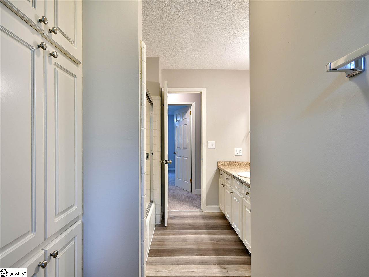 102 Brookbend Road Mauldin, SC 29662 - Photo 16 of 36 Gallery Image 16