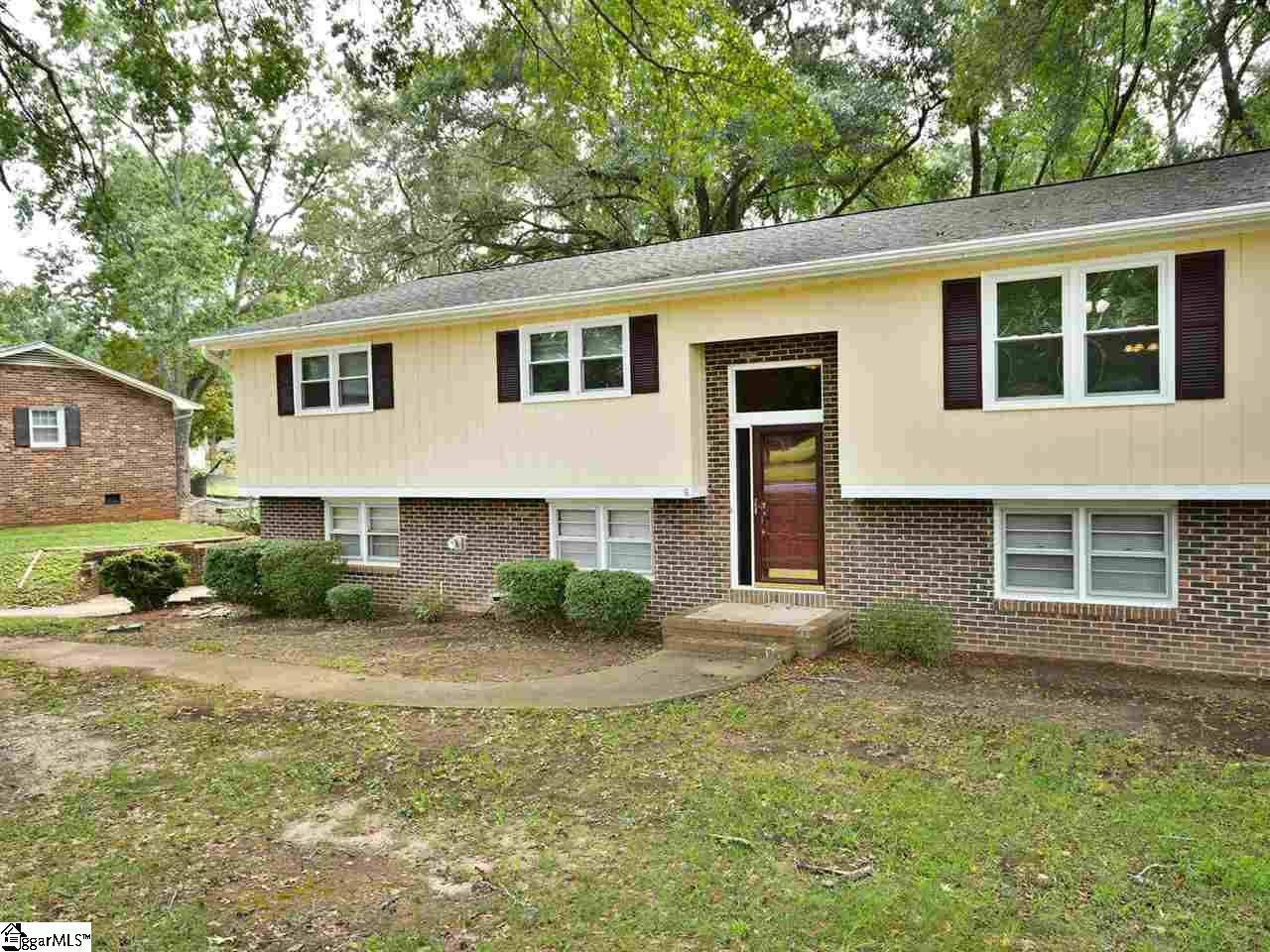 102 Brookbend Road Mauldin, SC 29662 - Photo 3 of 36 Gallery Image 3