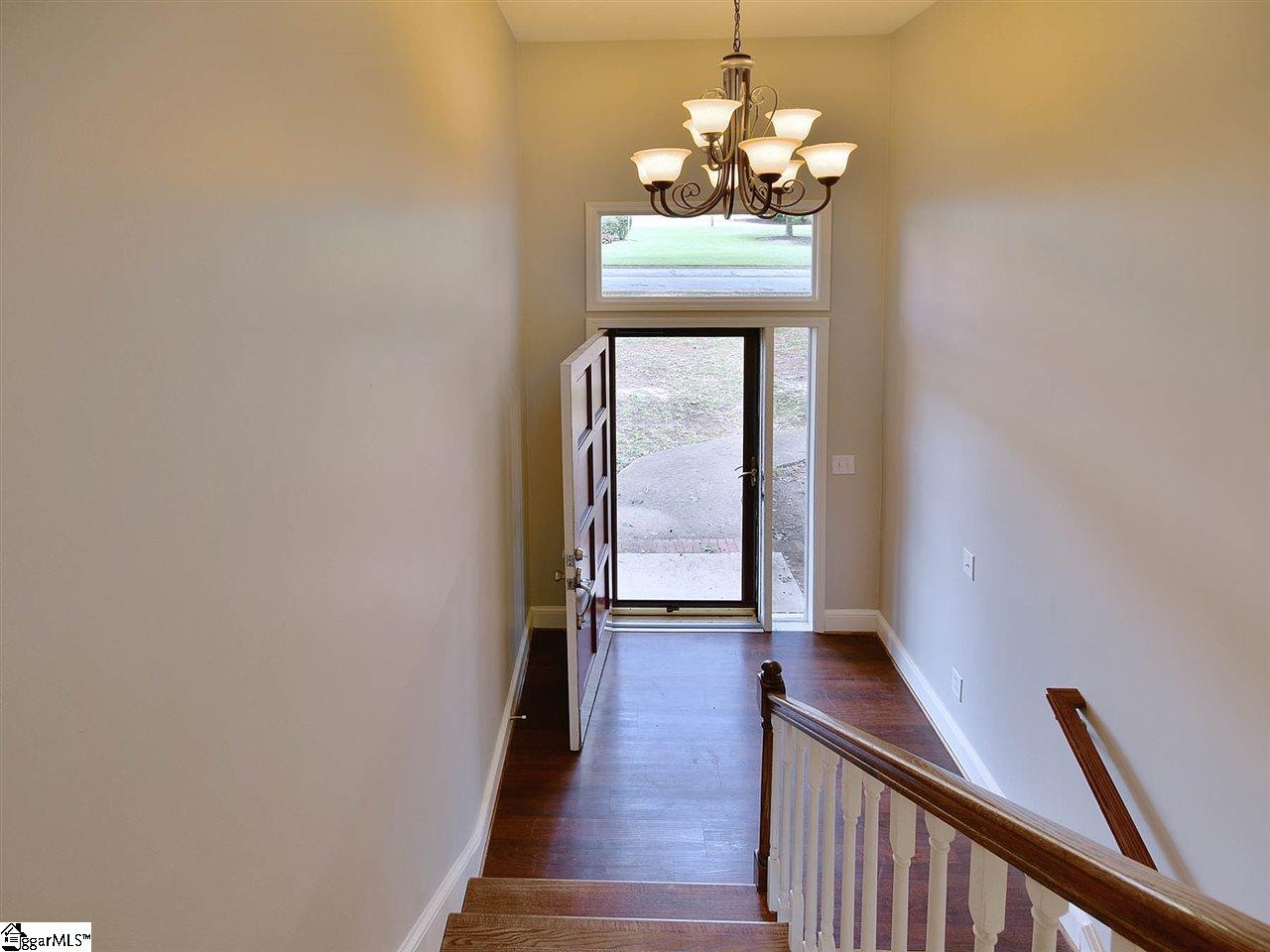102 Brookbend Road Mauldin, SC 29662 - Photo 4 of 36 Gallery Image 4