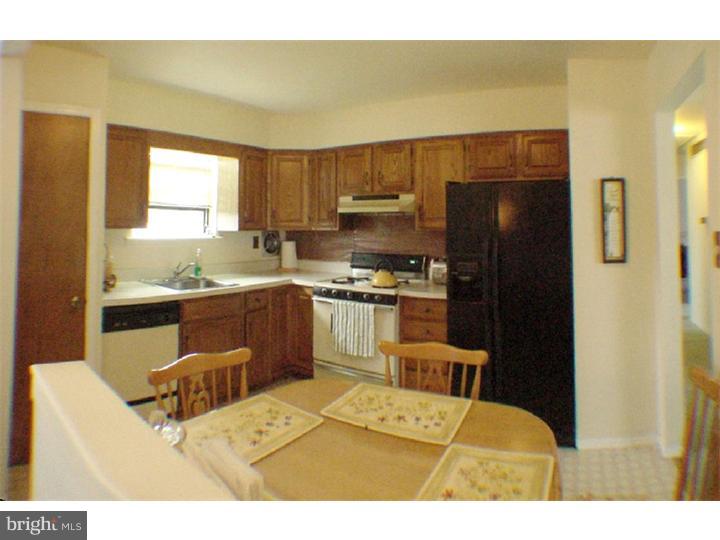 605 Jackson Road Atco, NJ 08004 - Photo 11 of 24 Kitchen