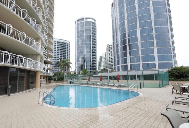 $1,945,000 | 2843 South Bayshore Drive, Unit VILLA1 VILLA2, Miami, FL 33133