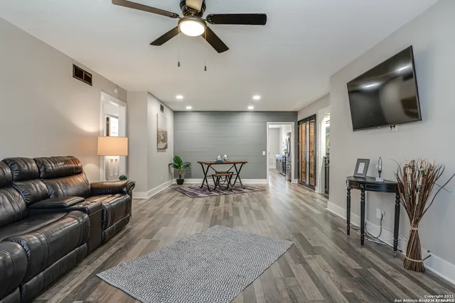 $187,500 | 7500 Callaghan Road, Unit 218, San Antonio, TX 78229