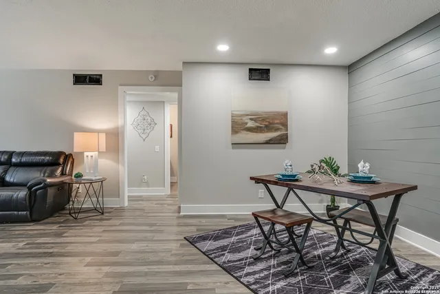 $187,500 | 7500 Callaghan Road, Unit 218, San Antonio, TX 78229