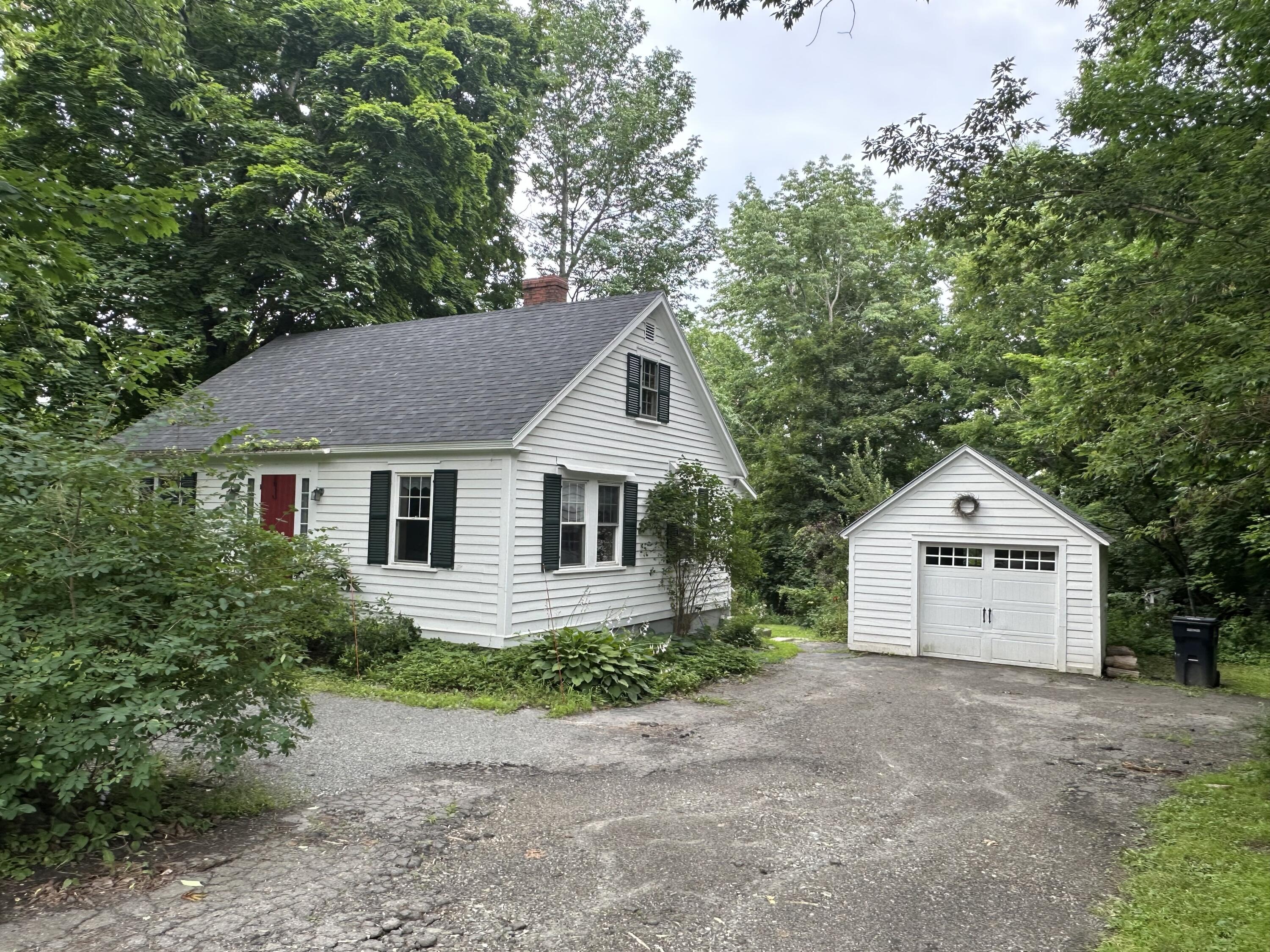 1004 Broadway Bangor, ME 04401 - Photo 1 of 22 IMG_1877