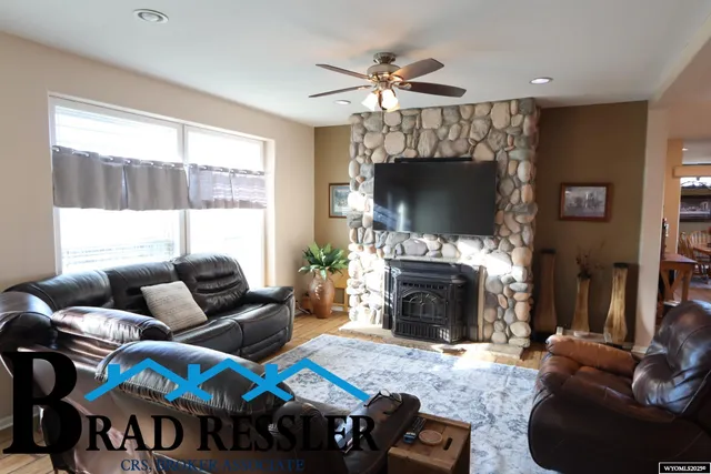 $635,000 | 15 Brock Road, Glenrock, WY 82637