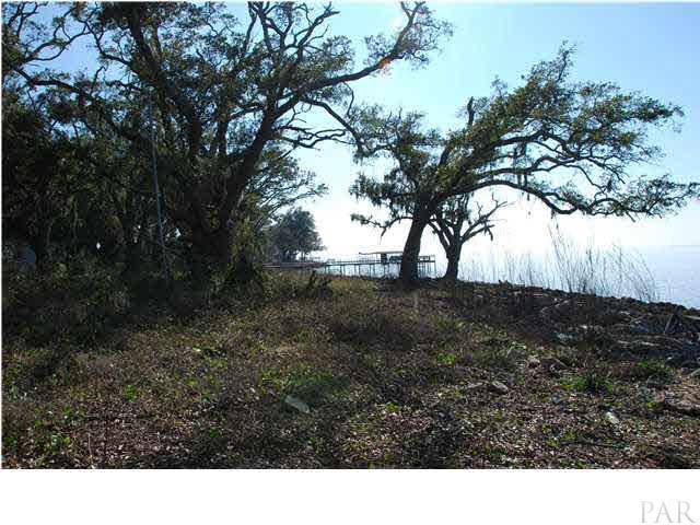 475 Garcon Point Road Milton, FL 32583 - Photo 11 of 16 Gallery Image 11