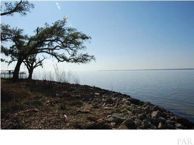475 Garcon Point Road Milton, FL 32583 - Photo 6 of 16 Gallery Image 6