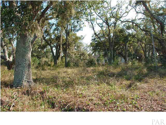 475 Garcon Point Road Milton, FL 32583 - Photo 9 of 16 Gallery Image 9