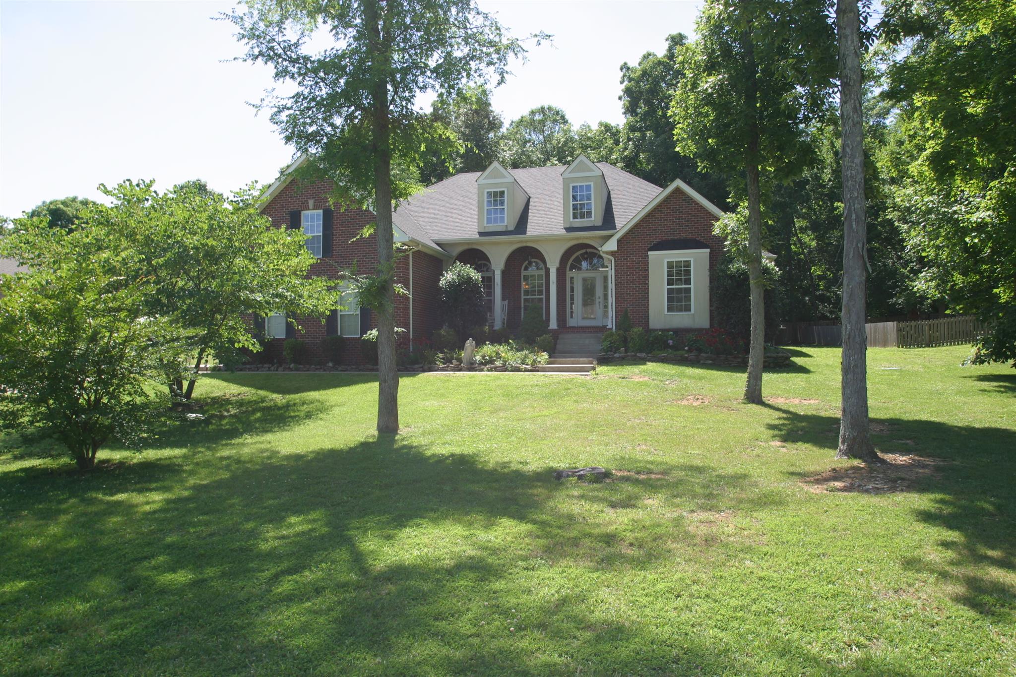 834 Ridgetop Drive Mount Juliet, TN 37122 - Photo 2 of 28 Gallery Image 2