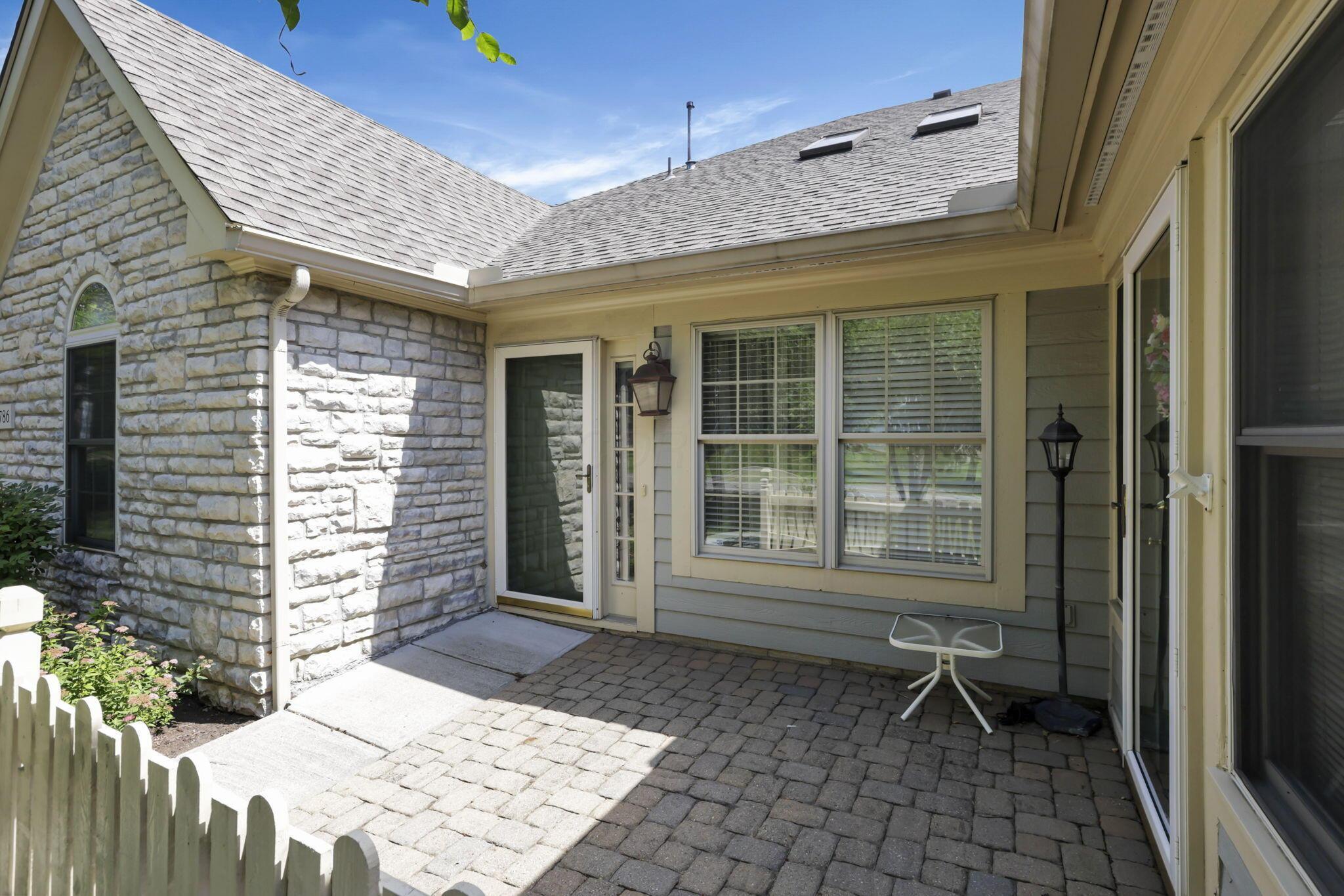 786 Stone Ridge Way Newark, OH 43055 - Photo 33 of 38 Patio
